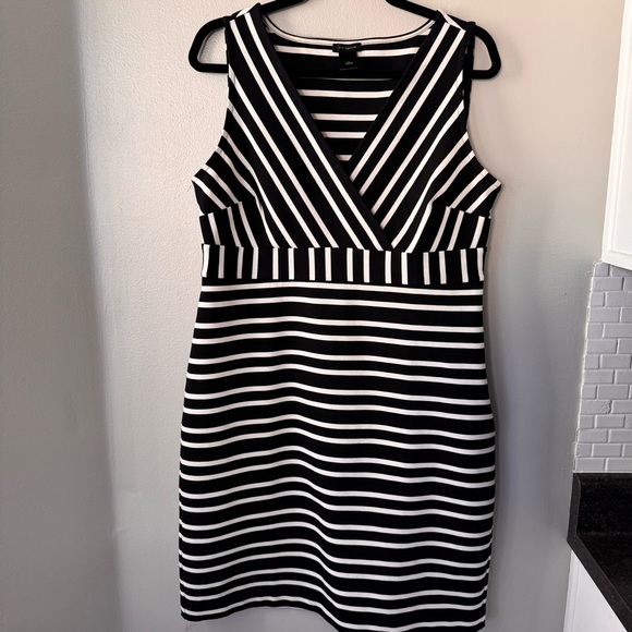 Ann Taylor Dresses & Skirts - EUC, Ann Taylor dress, Size L